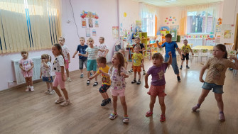 Спортивное развлечение "А у нас сегодня лето".