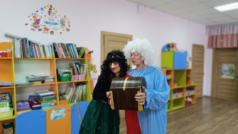 Дени смеха.