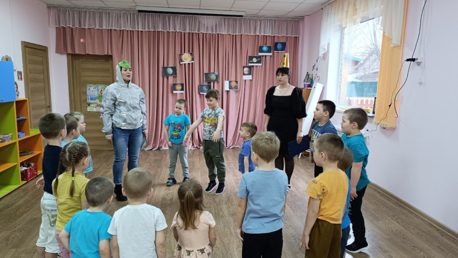 День Космонавтики.